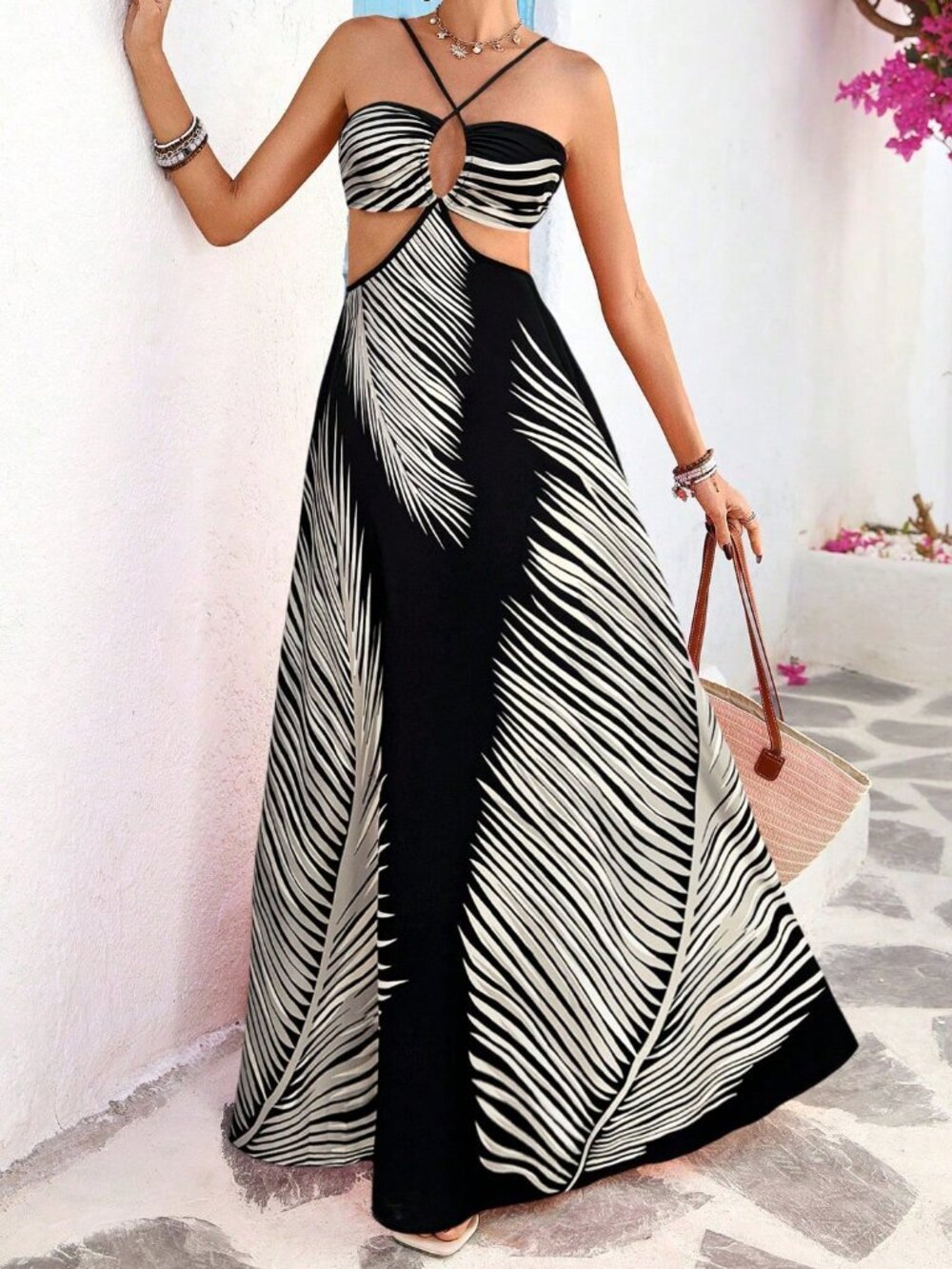 Multicolor Boho Women's Maxi Dress with Hollow Back and Hanging Neck - Picture 4 of 5